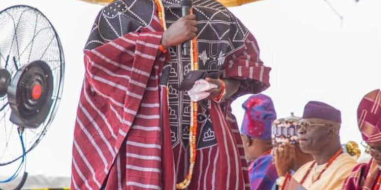 Betaran Biu Janar Buratai Ya Samu Sarautar ‘Baakoren Akure’