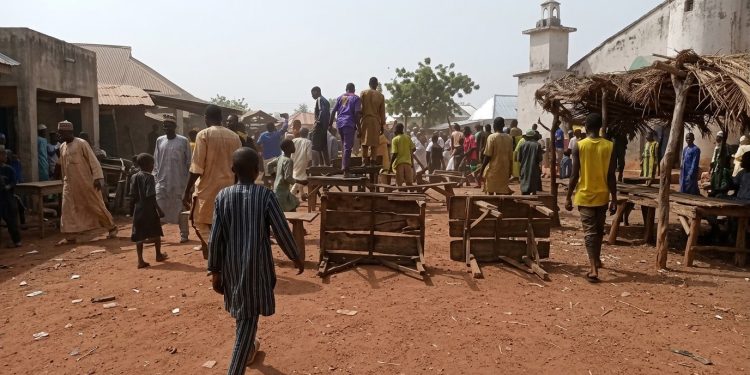 Fusatattun Matasa Sun Yi Wa Mataimakin Gwamnan Zamfara Rajamu